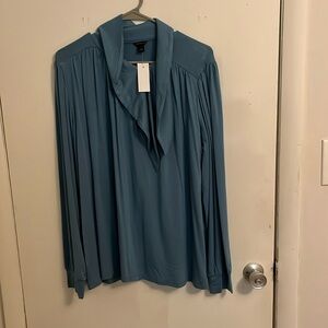 New with tags Ann Taylor knit blouse